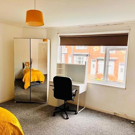 Private Room Close To Leeds University And City Centre Kültér fotó