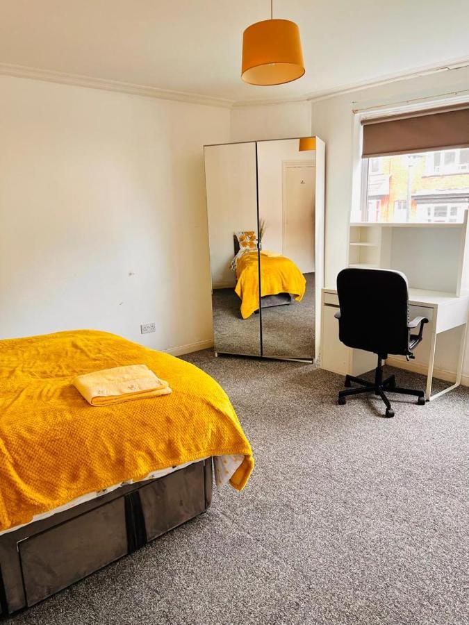 Private Room Close To Leeds University And City Centre Kültér fotó