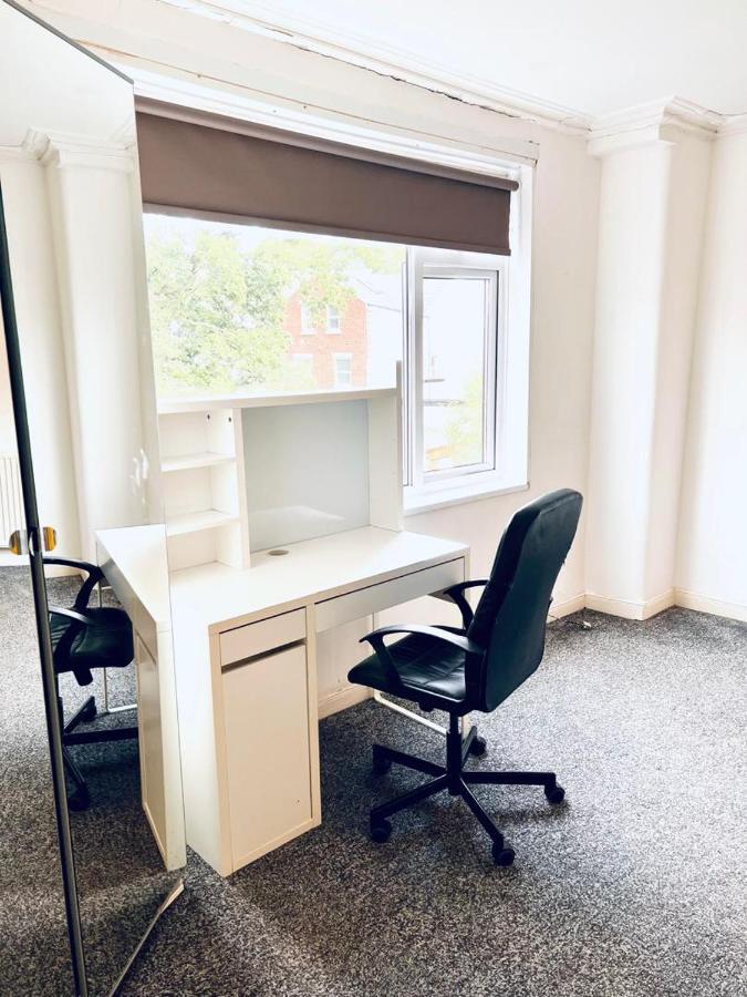 Private Room Close To Leeds University And City Centre Kültér fotó