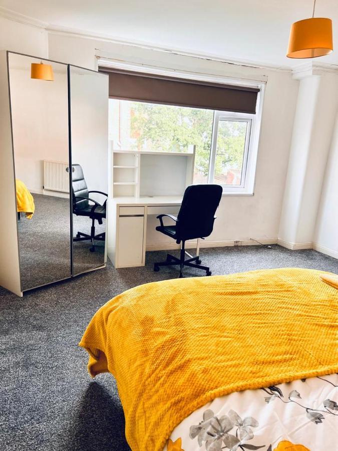 Private Room Close To Leeds University And City Centre Kültér fotó