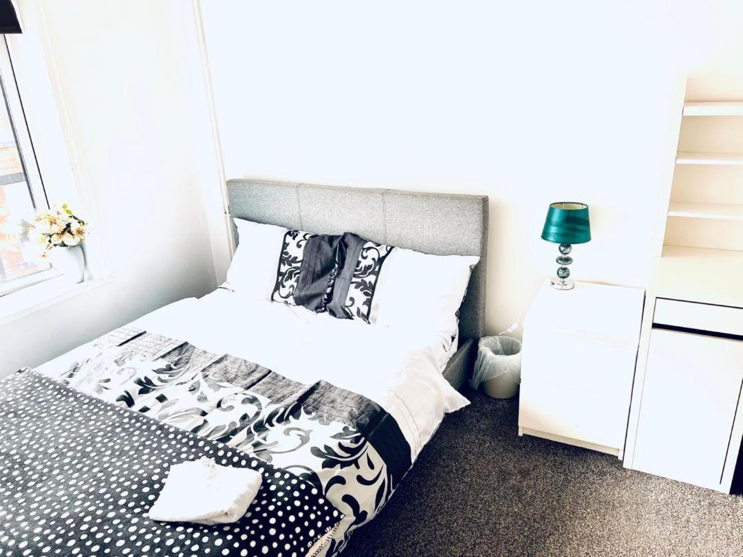 Private Room Close To Leeds University And City Centre Kültér fotó