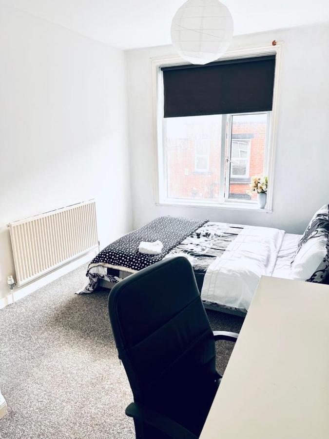 Private Room Close To Leeds University And City Centre Kültér fotó