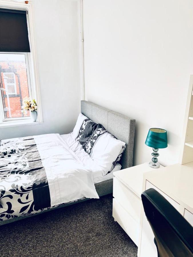 Private Room Close To Leeds University And City Centre Kültér fotó
