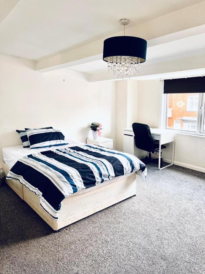 Private Room Close To Leeds University And City Centre Kültér fotó